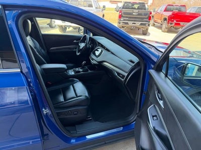 2023 Cadillac XT4 Premium Luxury