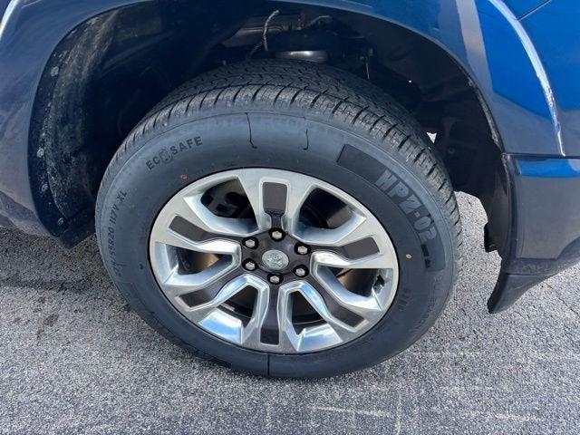 2022 RAM 1500 Limited Crew Cab 4x4 5'7" Box