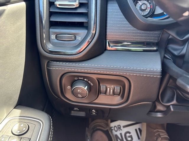 2022 RAM 1500 Limited Crew Cab 4x4 5'7" Box