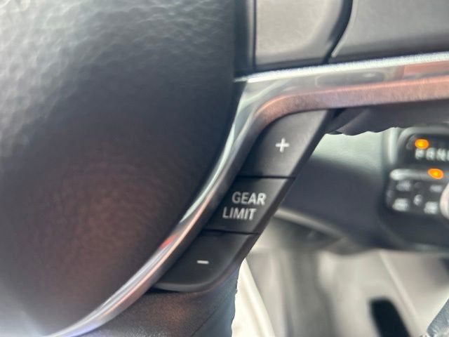2022 RAM 1500 Laramie Crew Cab 4x4 5'7" Box
