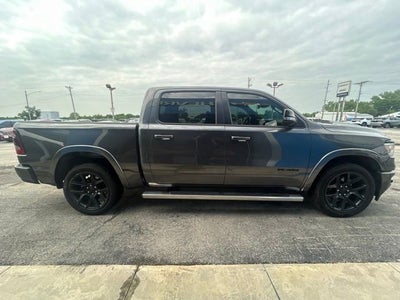 2022 RAM 1500 Laramie Crew Cab 4x4 5'7" Box