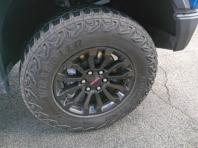 2023 GMC Sierra 1500 AT4X