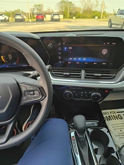 2025 Chevrolet Trax LT