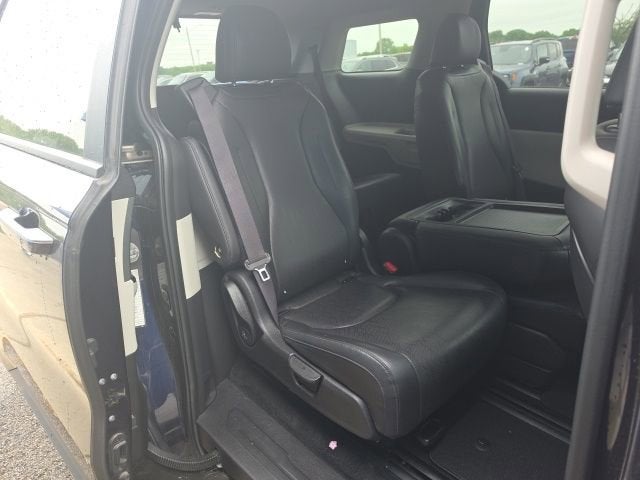 2024 Kia Carnival MPV LX Seat Package