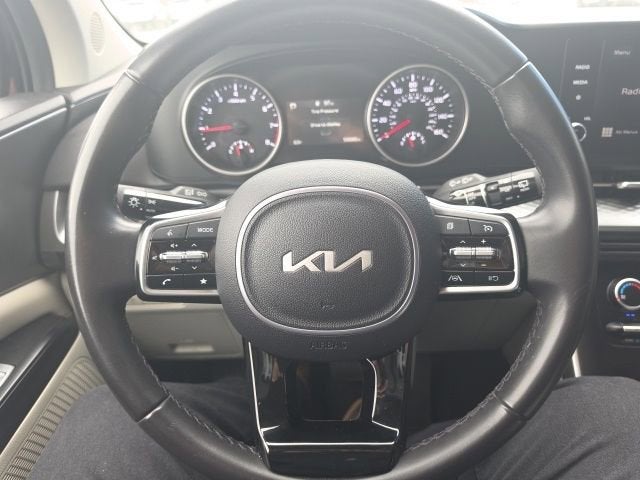 2024 Kia Carnival MPV LX Seat Package