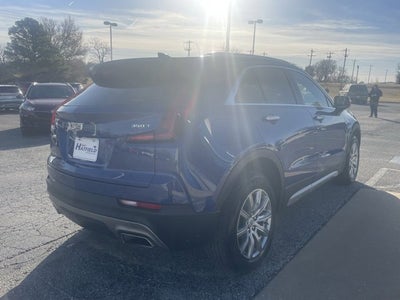 2023 Cadillac XT4 Premium Luxury