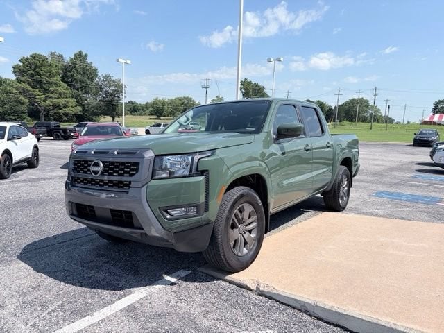 2025 Nissan Frontier SV