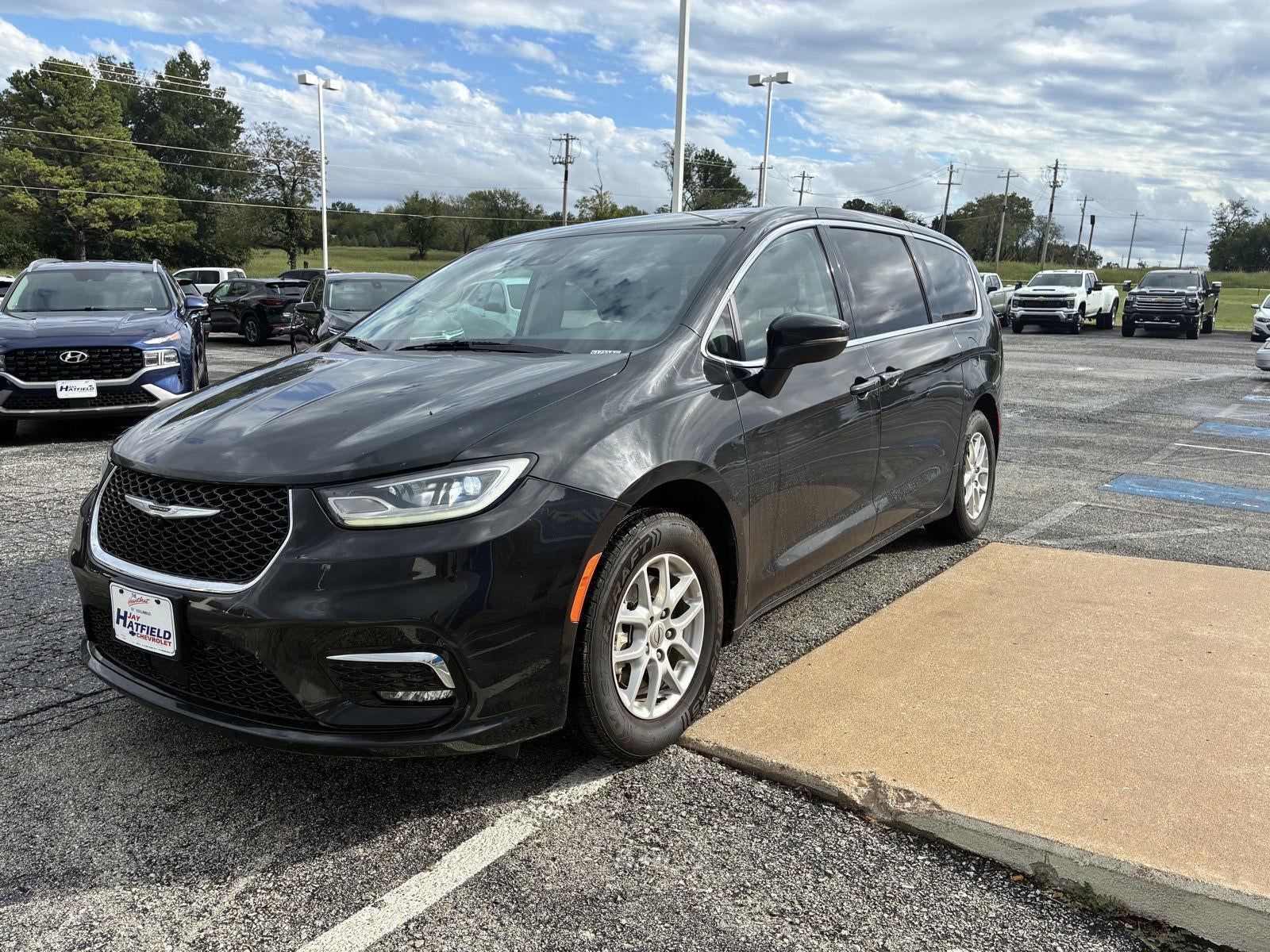 2023 Chrysler Pacifica Touring L