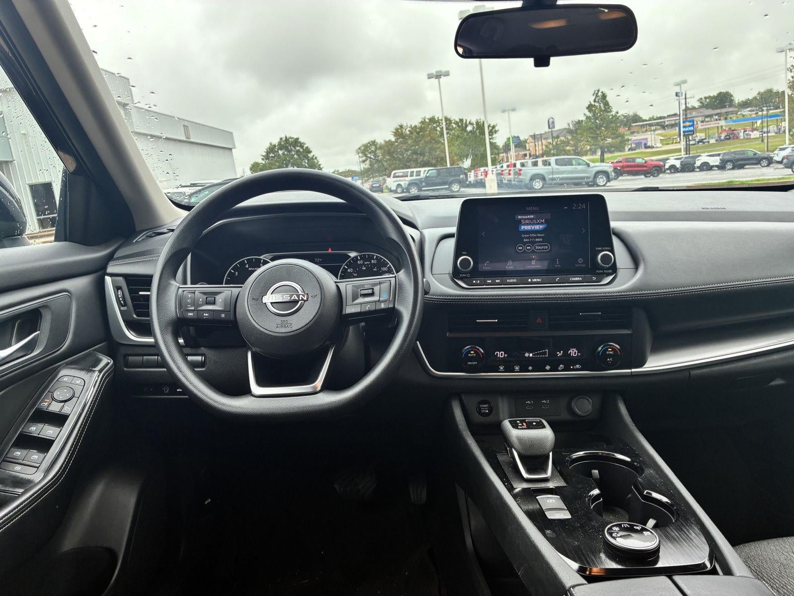 2024 Nissan Rogue SV