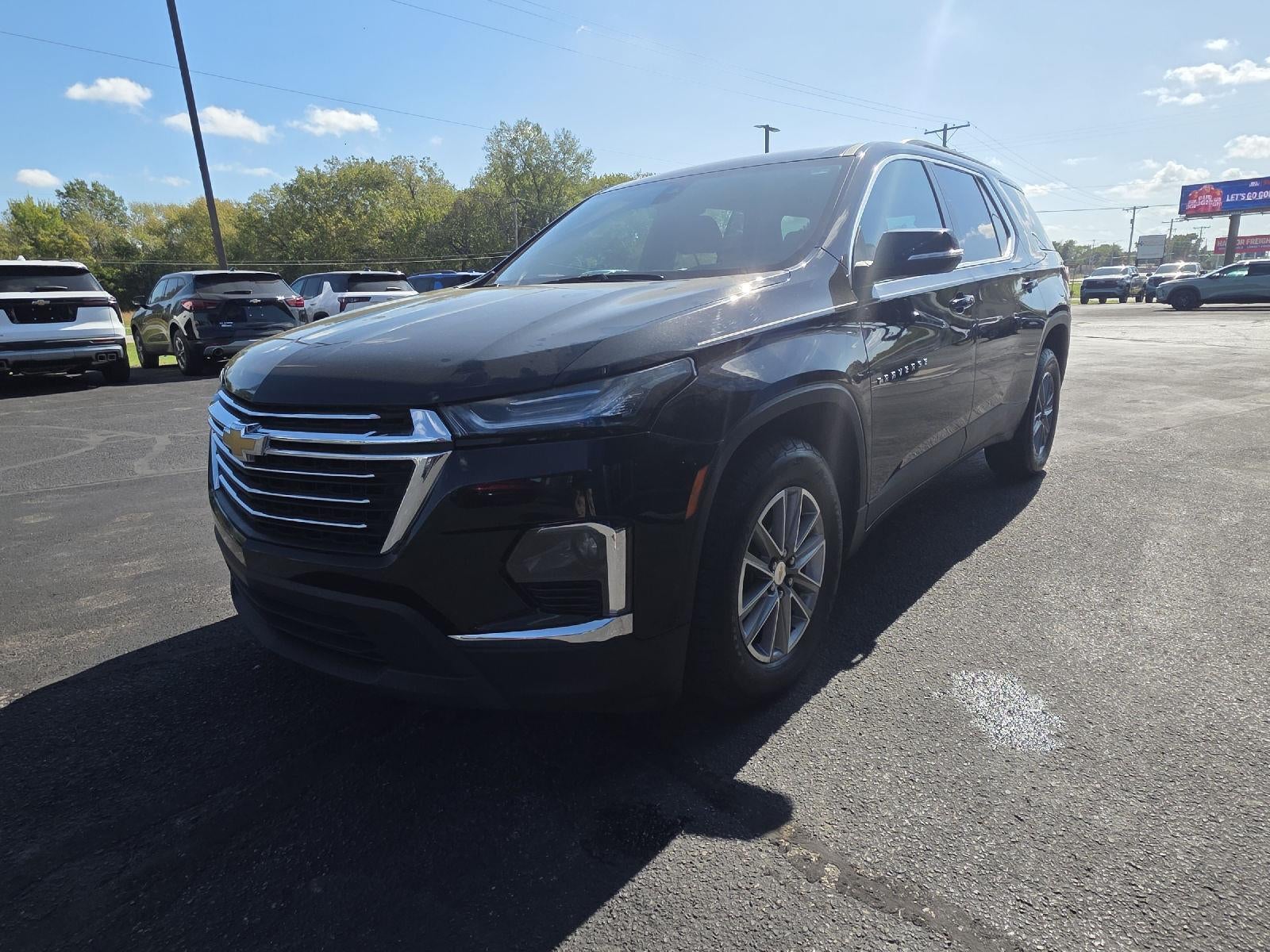 2023 Chevrolet Traverse Base