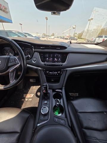 2022 Cadillac XT5 Premium Luxury