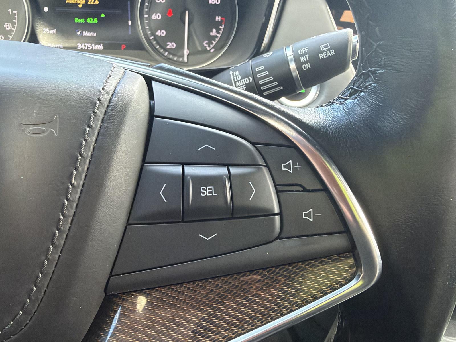 2022 Cadillac XT5 Premium Luxury