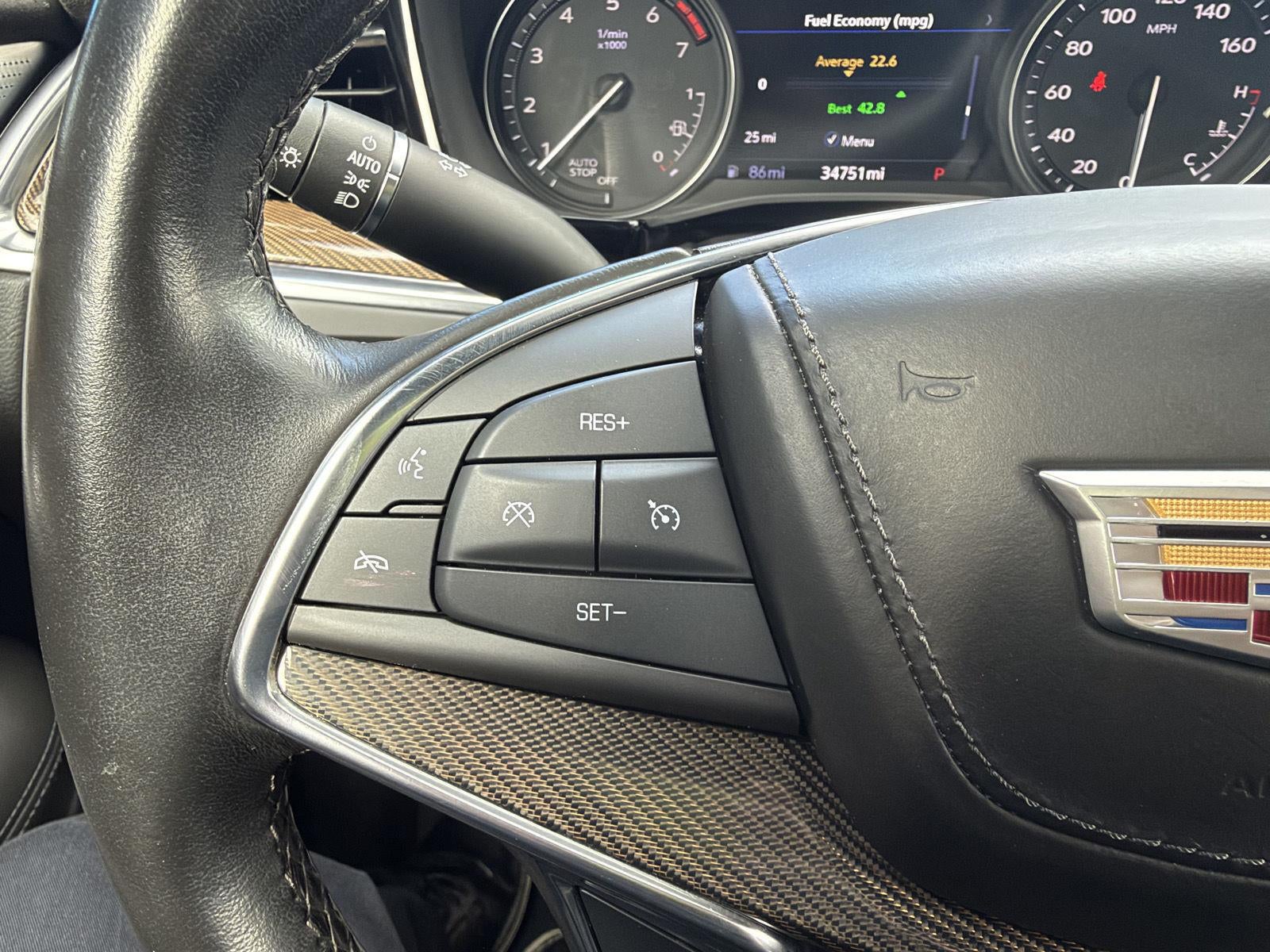 2022 Cadillac XT5 Premium Luxury