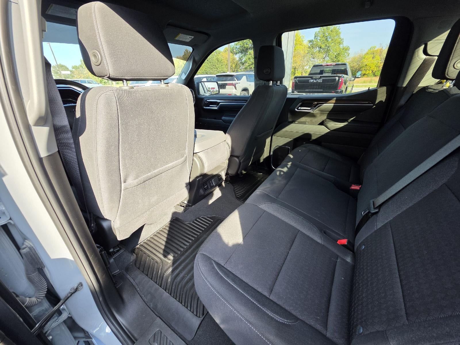 2025 Chevrolet Silverado 1500 Base