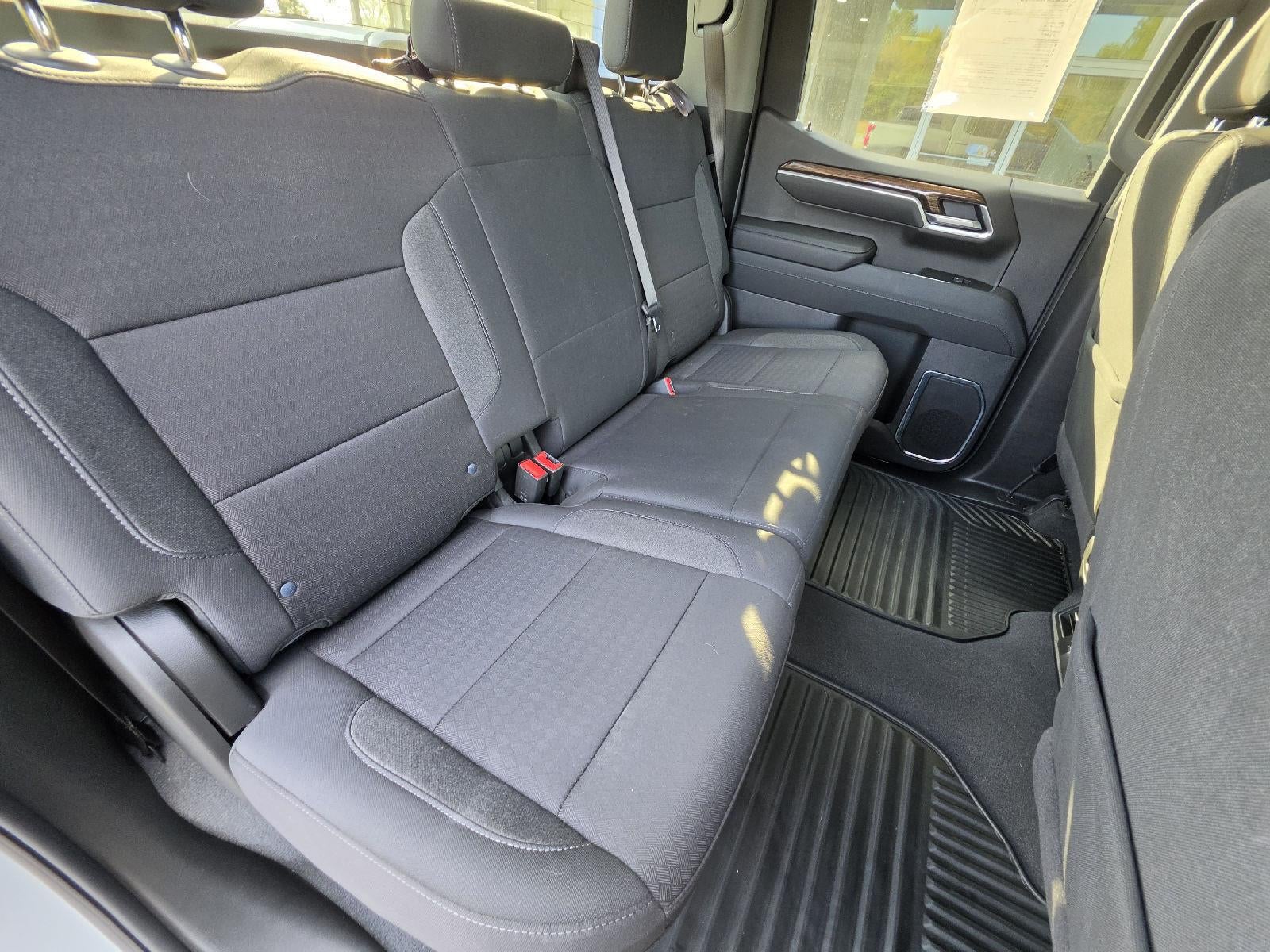2025 Chevrolet Silverado 1500 Base