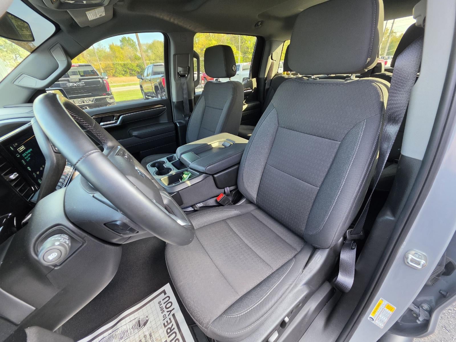 2025 Chevrolet Silverado 1500 Base
