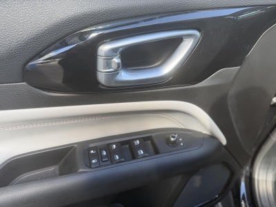 2025 Jeep Compass Base