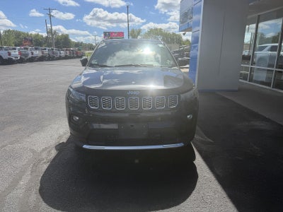 2025 Jeep Compass Base
