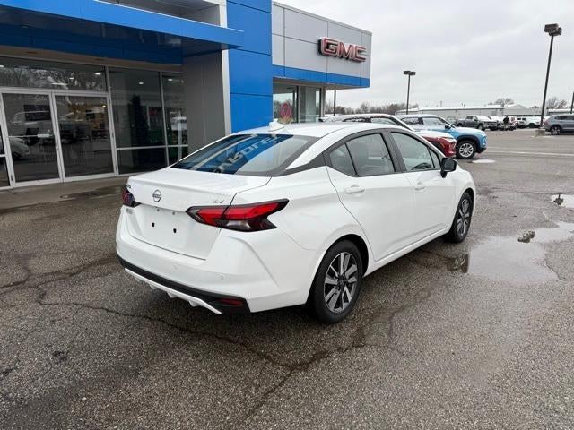 2023 Nissan Versa SV