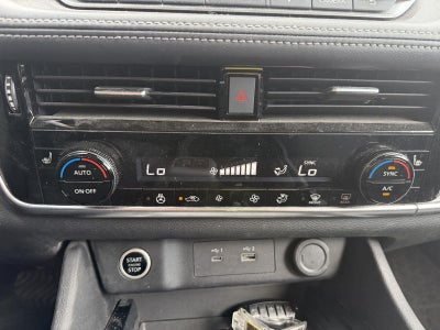 2022 Nissan Rogue Base