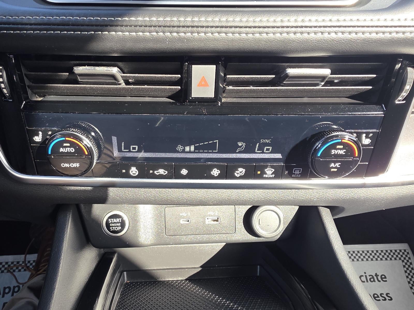 2022 Nissan Rogue Base