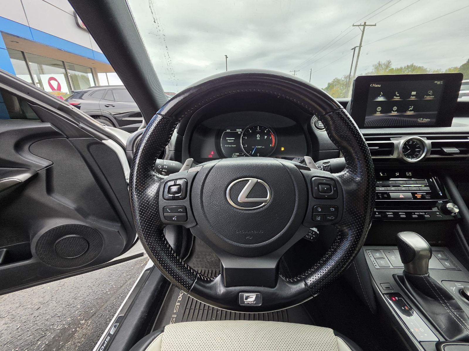 2022 Lexus IS 