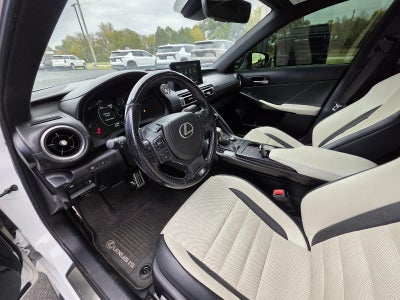 2022 Lexus IS 