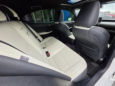 2022 Lexus IS 