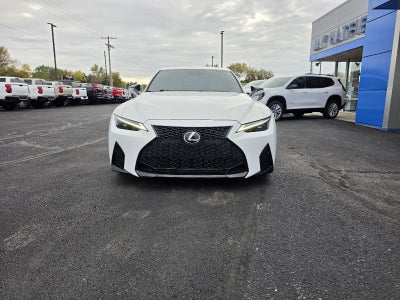 2022 Lexus IS 