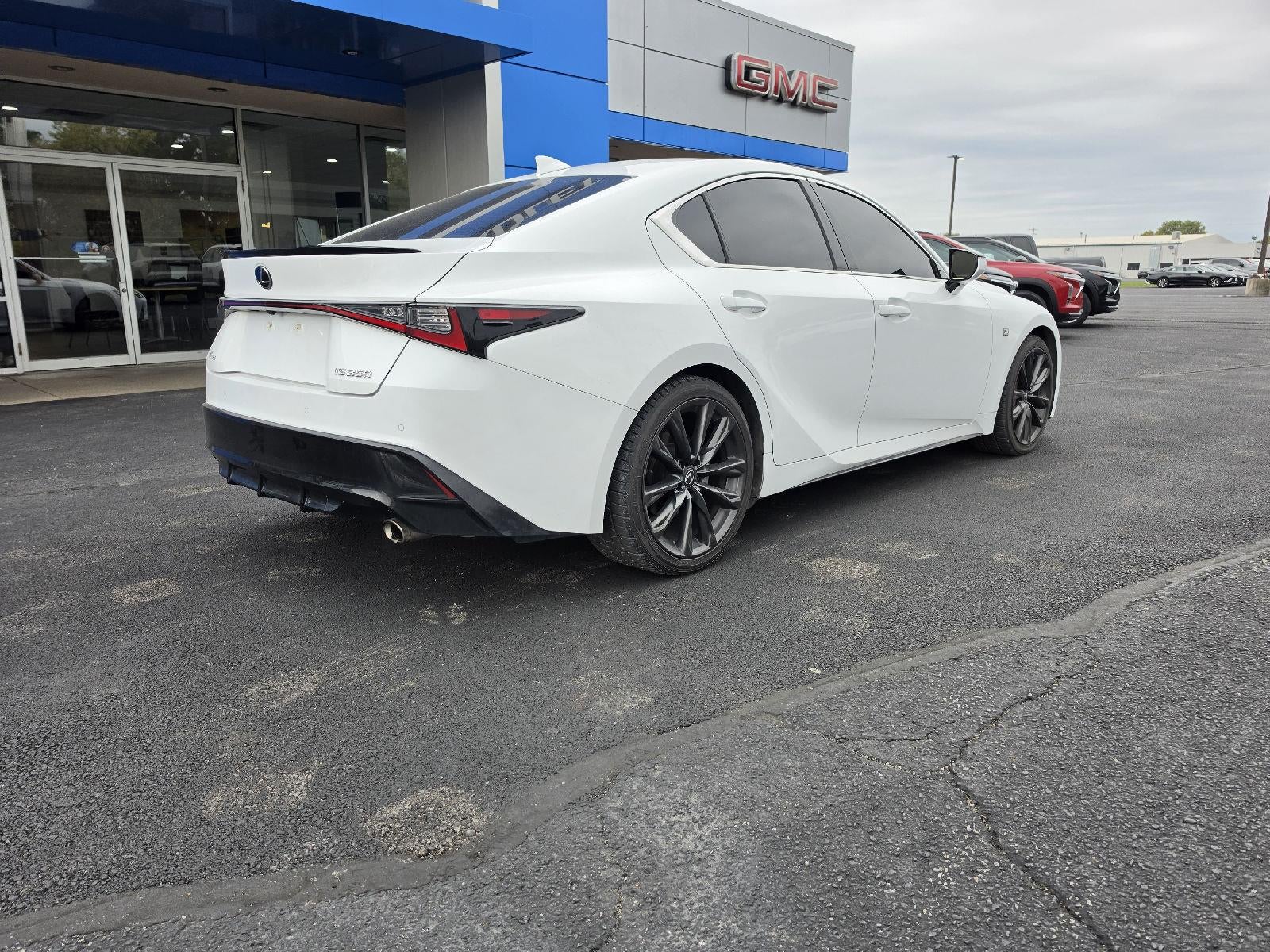 2022 Lexus IS 