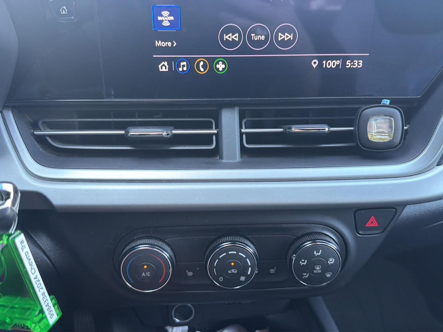 2024 Chevrolet Trax Base