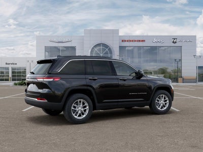 2025 Jeep Grand Cherokee Laredo X 4x4