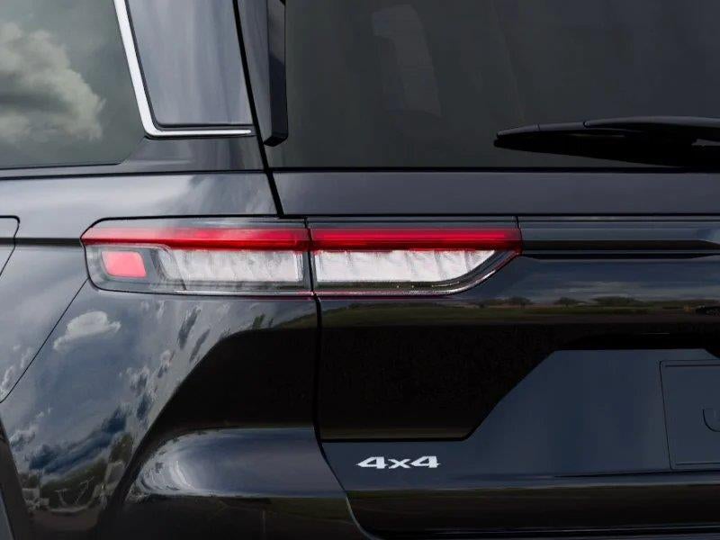 2025 Jeep Grand Cherokee Laredo X 4x4