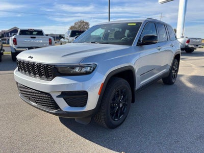 2025 Jeep Grand Cherokee Altitude 4x4