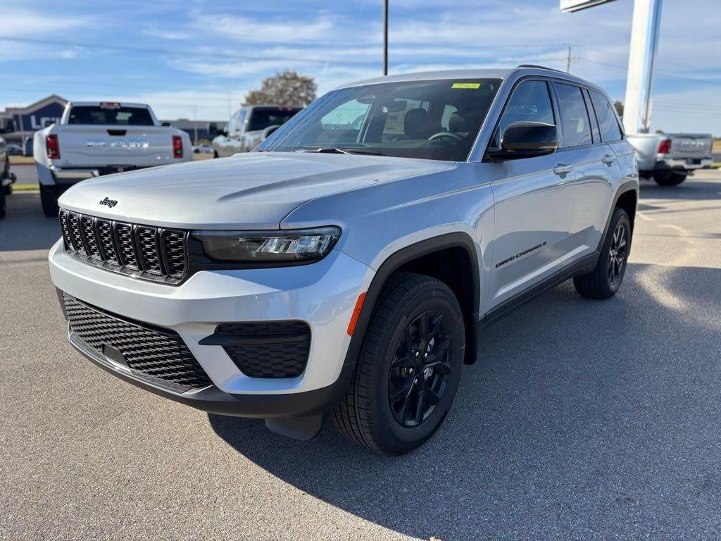 2025 Jeep Grand Cherokee Altitude 4x4