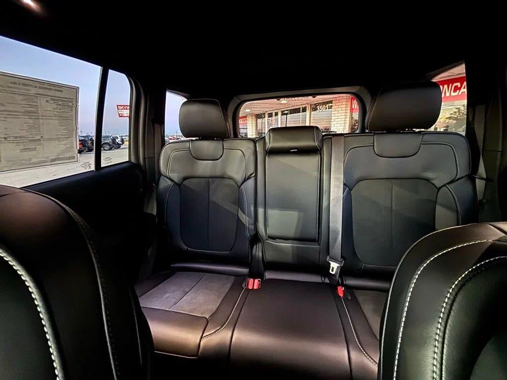 2025 Jeep Grand Cherokee Altitude X 4x4