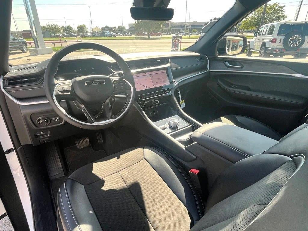 2026 Jeep Grand Cherokee Altitude 4x4