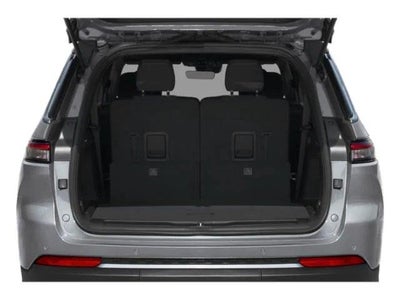 2027 Jeep Grand Cherokee Laredo Altitude