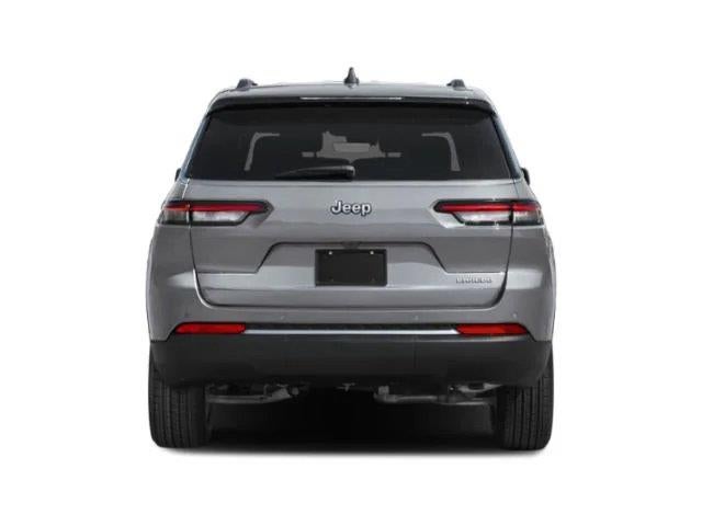 2027 Jeep Grand Cherokee Laredo Altitude