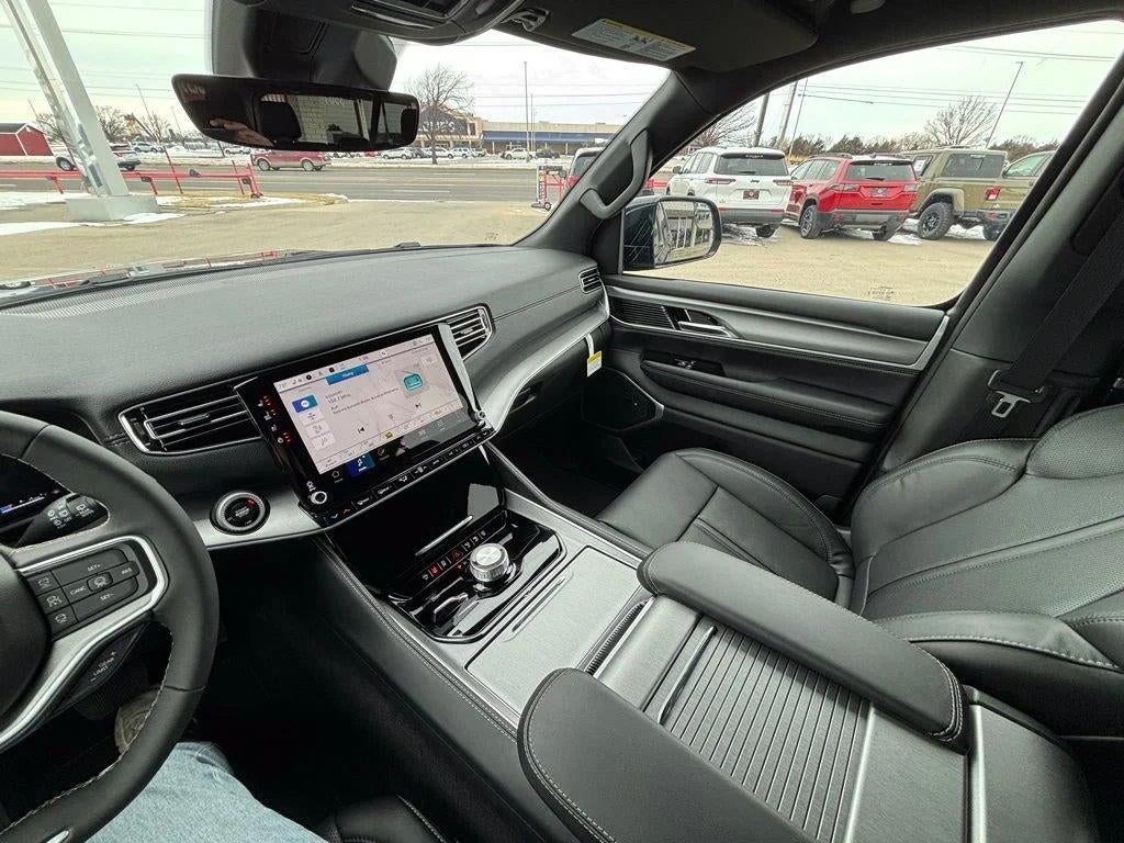 2026 Jeep Grand Wagoneer 4x4
