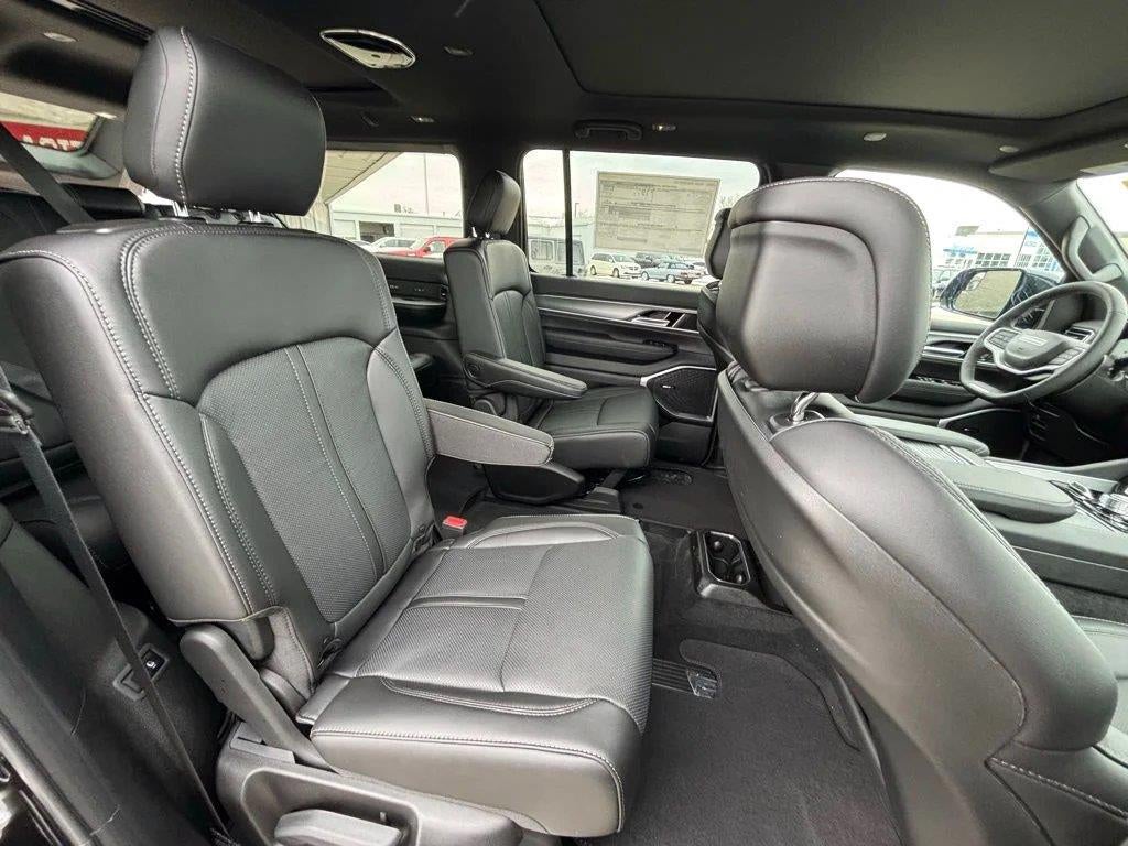 2026 Jeep Grand Wagoneer 4x4