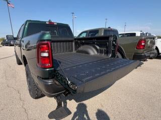 2027 RAM Ram 1500 RAM 1500 WARLOCK CREW CAB 4X4 5'7' BOX