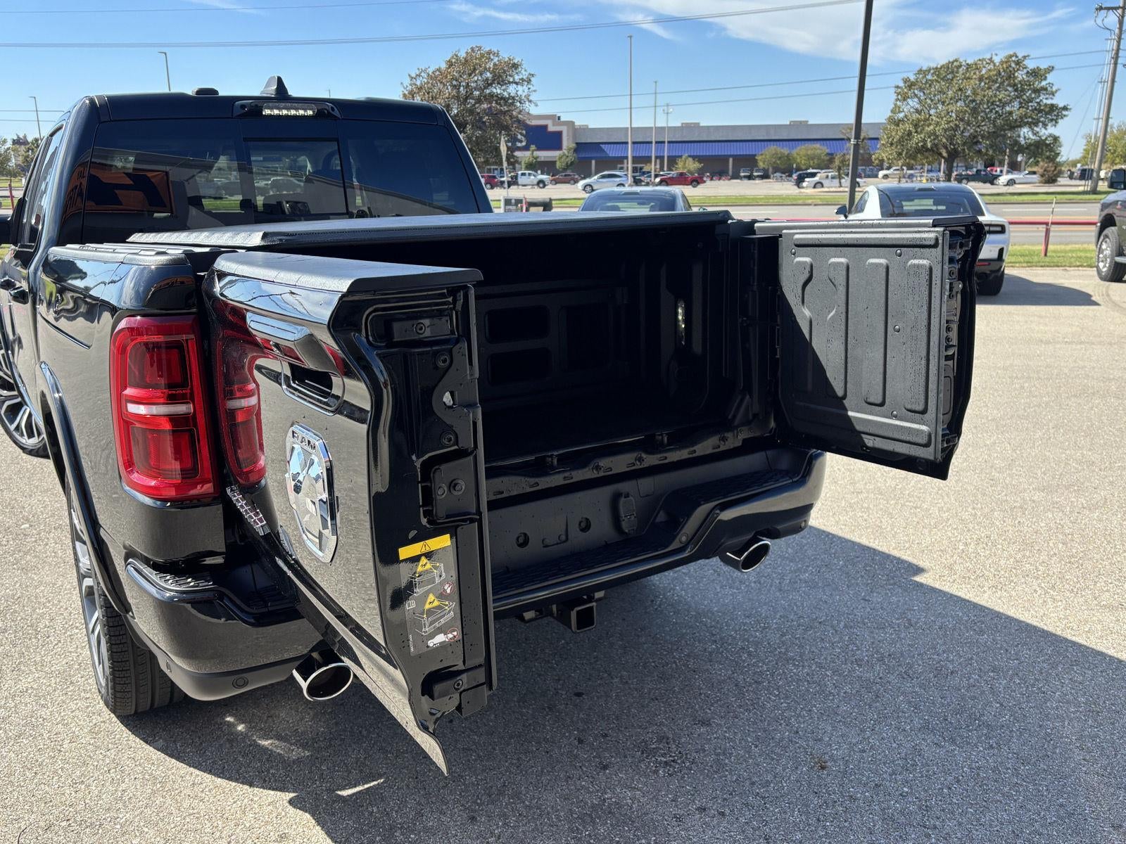 2027 RAM Ram 1500 RAM 1500 TUNGSTEN CREW CAB 4X4 5'7' BOX
