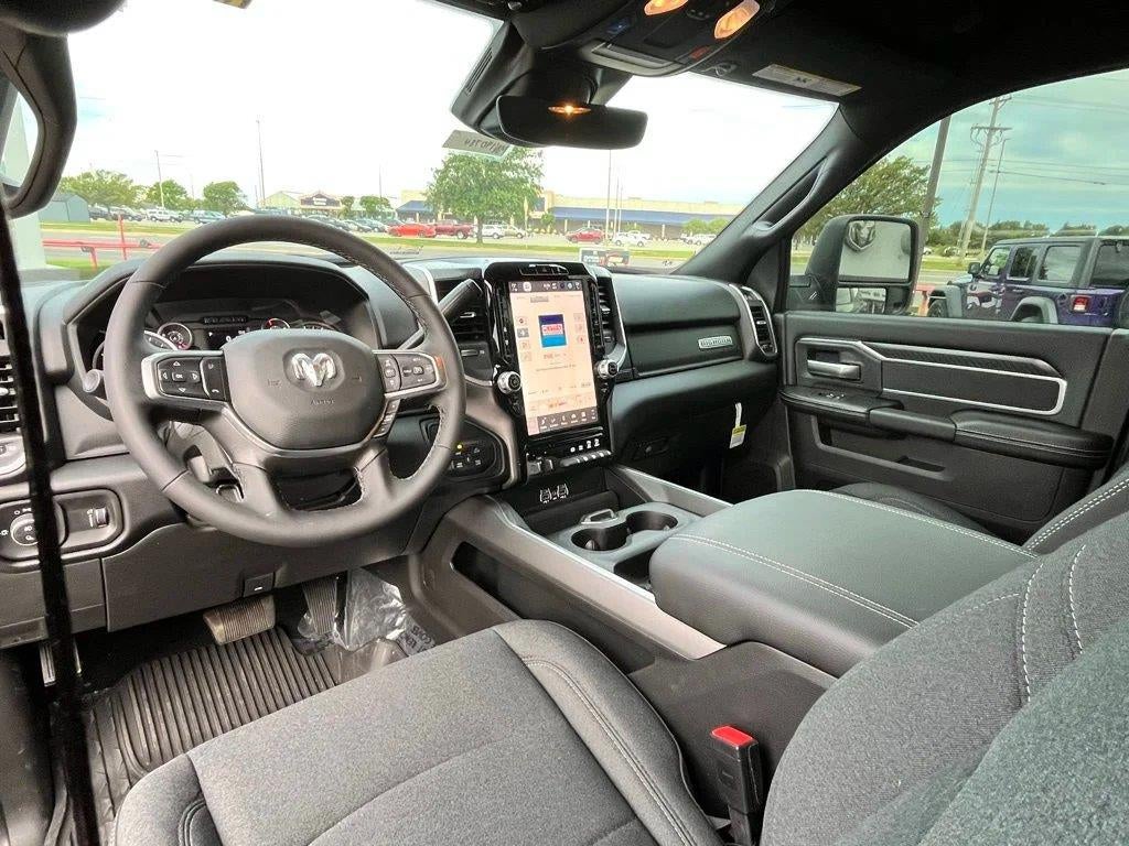 2026 RAM 2500 Big Horn Crew Cab 4x4 6'4' Box