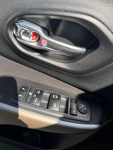 2017 Jeep Cherokee Sport FWD