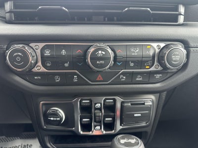 2027 Jeep Wrangler WRANGLER 4-DOOR SAHARA