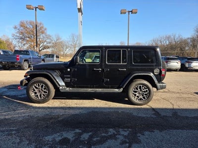 2024 Jeep Wrangler 4-Door Sahara 4x4