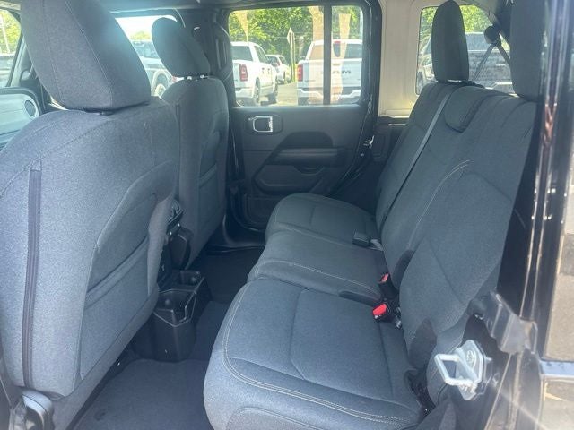 2024 Jeep Wrangler 4-Door Sahara 4x4