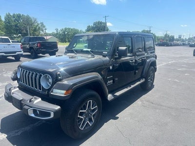 2024 Jeep Wrangler 4-Door Sahara 4x4