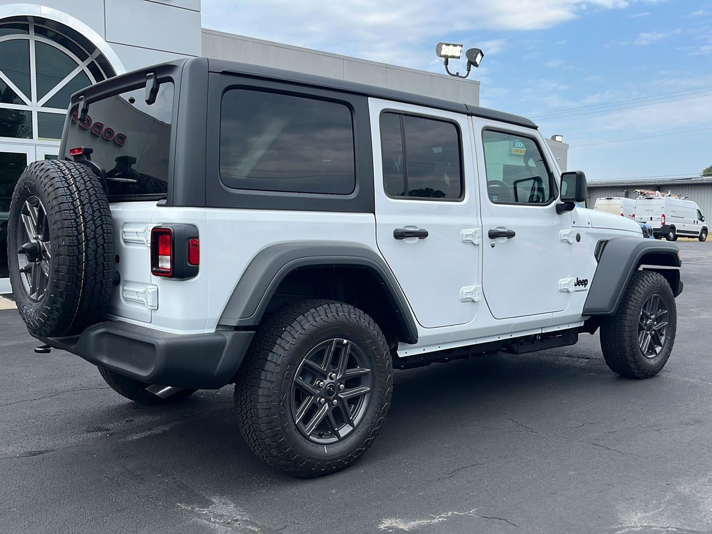2026 Jeep Wrangler 4-Door Sport RHD 4x4